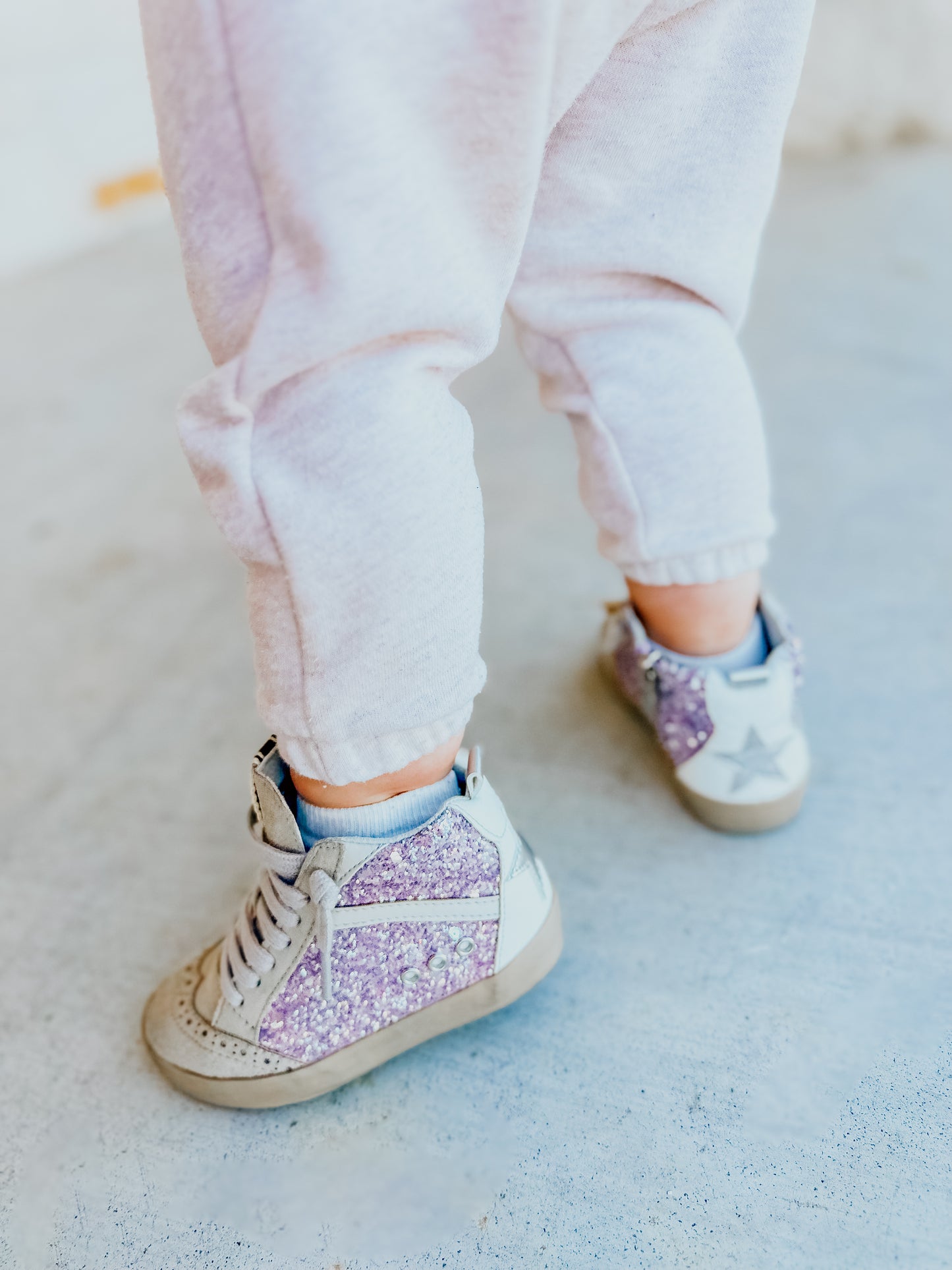 Lilac glitter sneakers