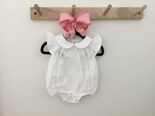 White Collared Bubble